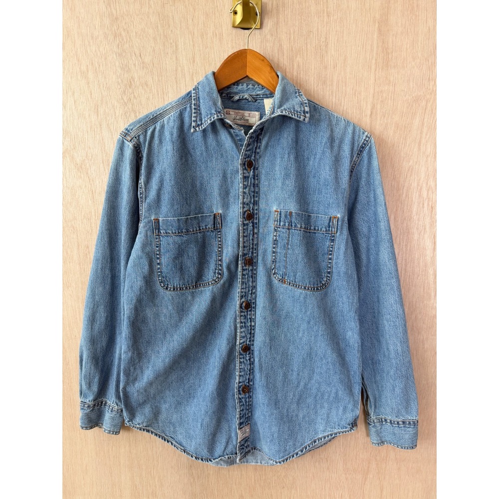 Levi Strauss Signature Mens Small Denim Button Down Shirt Light Wash Long Sleeve